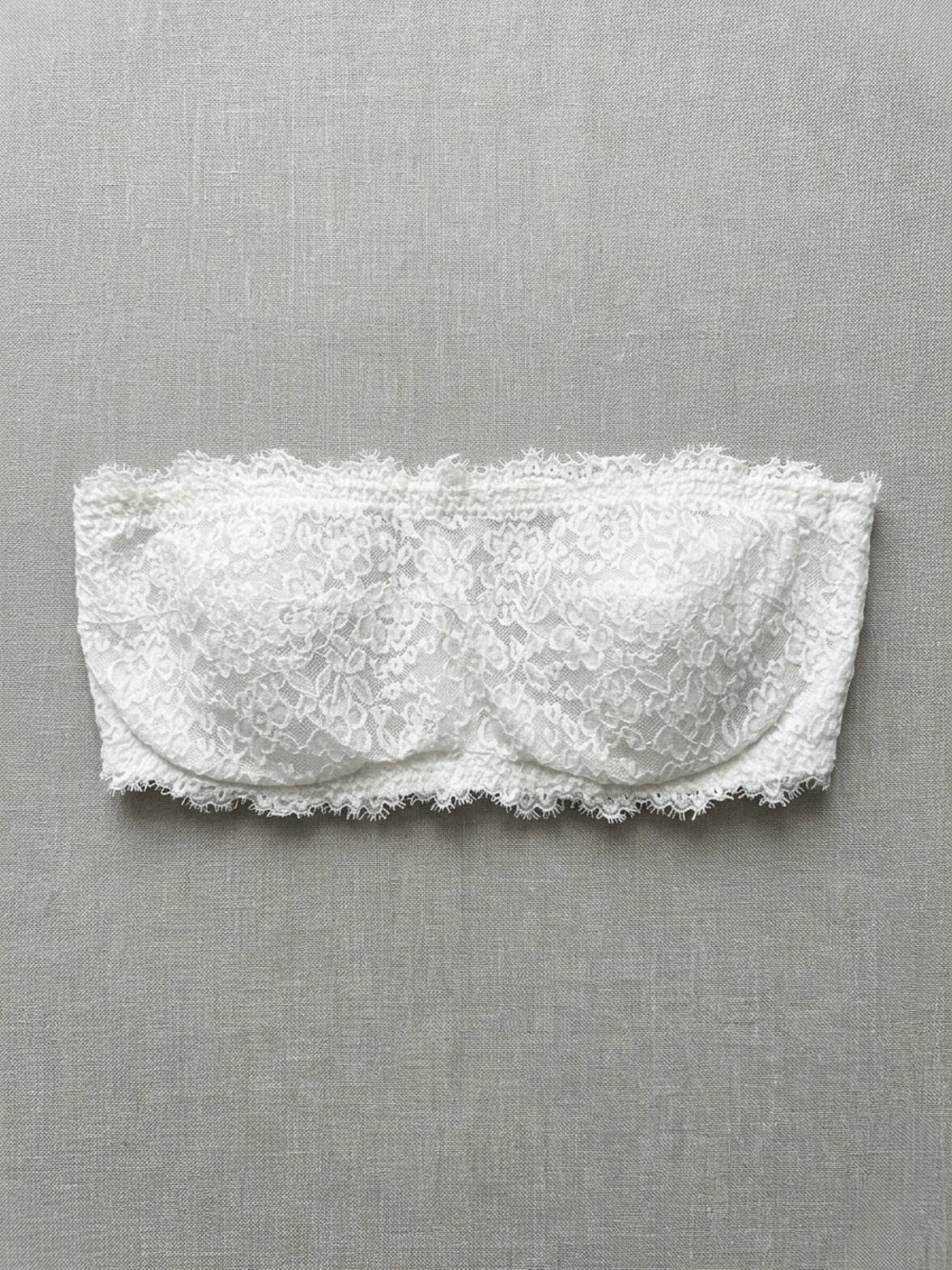 aerie White Lace Strapless Bandeau Bralette